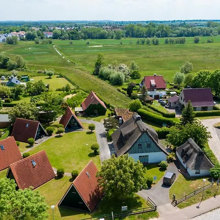 An Der Steilkueste Finnhuette 04