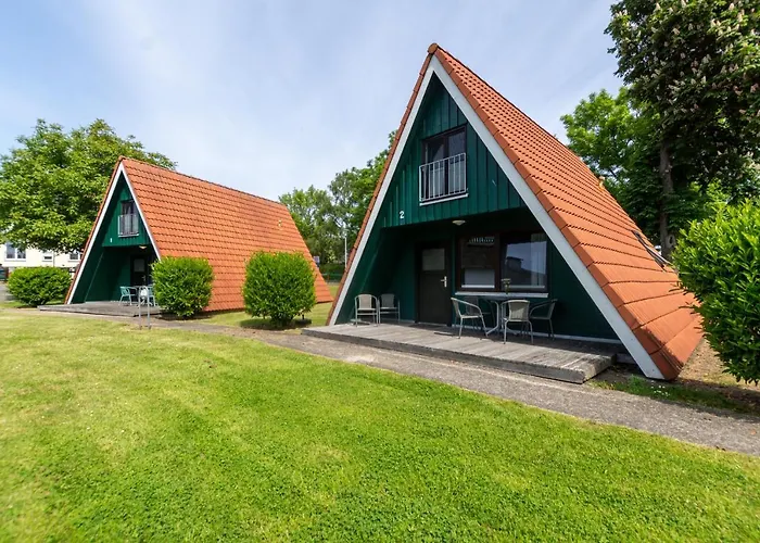 An Der Steilküste Finnhütte 04 * Boltenhagen (Ostseebad)